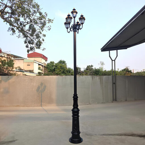 Cột đèn sân vườn đế Ý - Hình ảnh 3