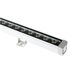 Đèn LED thanh SLWL01 vỏ nhôm màu bạc, hàng thấu kính LED, chụp nghiêng trên nền trắng